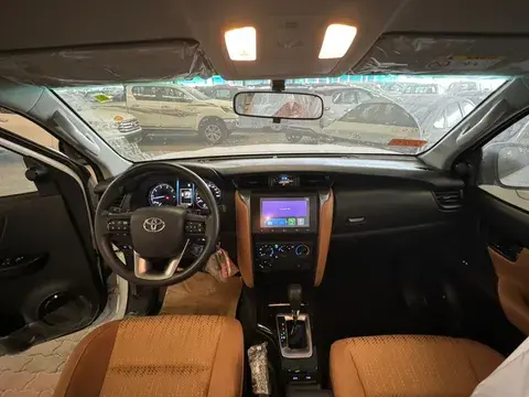 تويوتا فورتشنر 2.4L GX2 Diesel 4X4 2025 الجديد