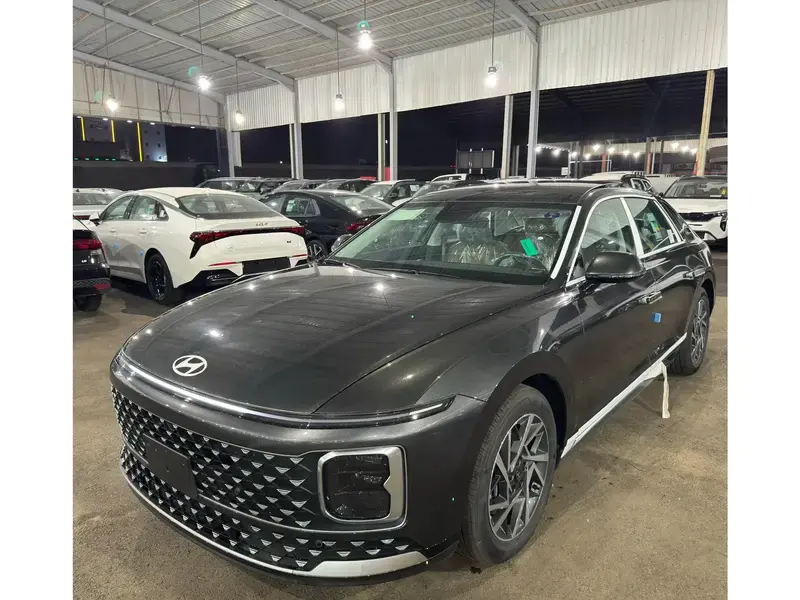 Hyundai Azera 2025