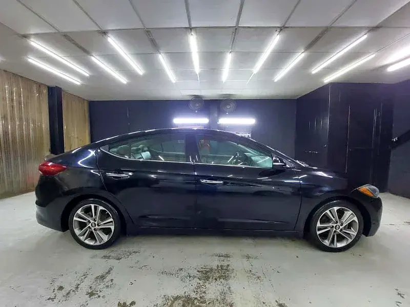 هيونداي إلانترا 2017