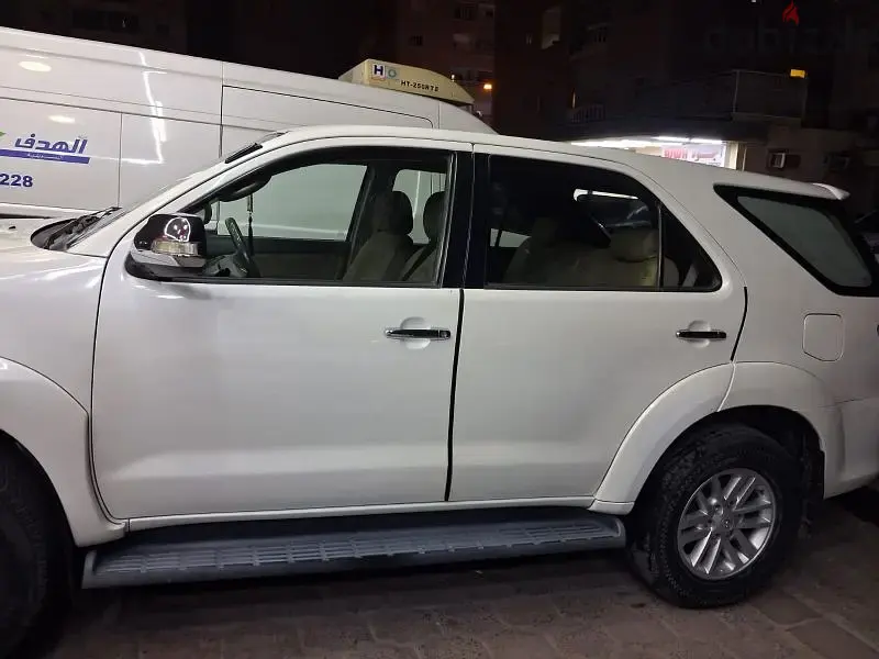 Toyota Fortuner 2013