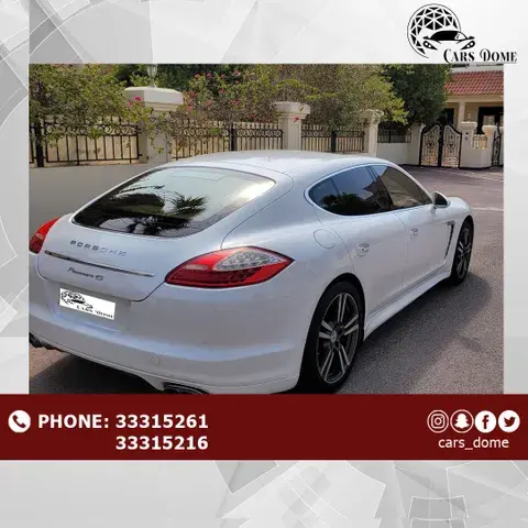 Porsche Panamera 4S 2010