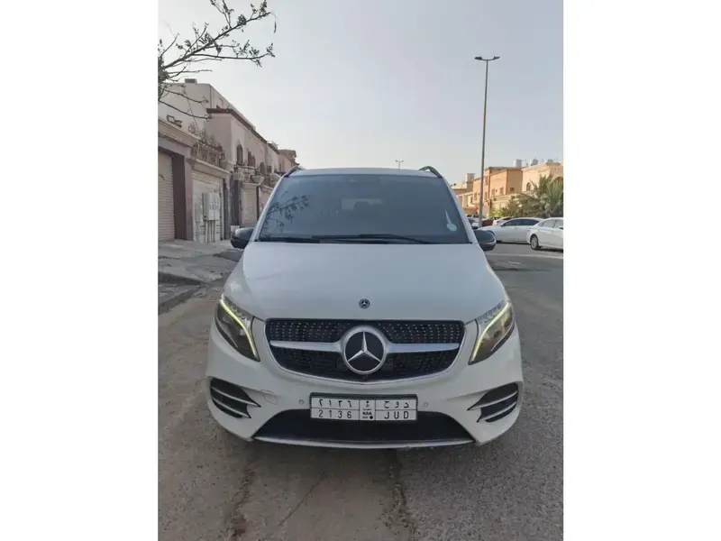 Mercedes V 2019