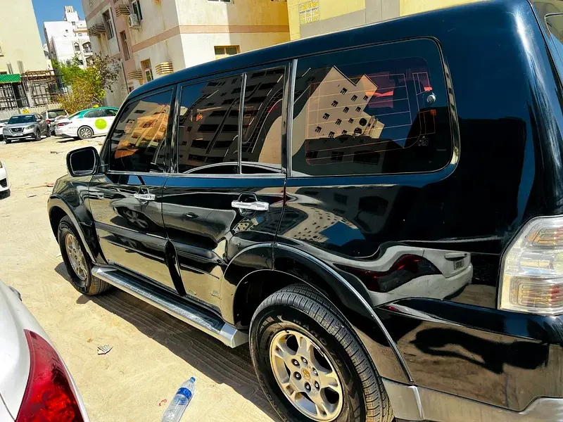 ميتسوبيشي باجيرو 2009