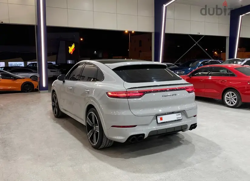 Porsche Cayenne 2022