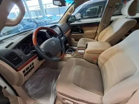 تويوتا لاند كروز 2015