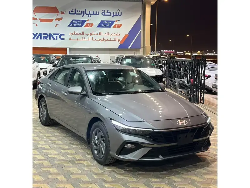 هيونداي إلنترا 2025 سمارت1.6