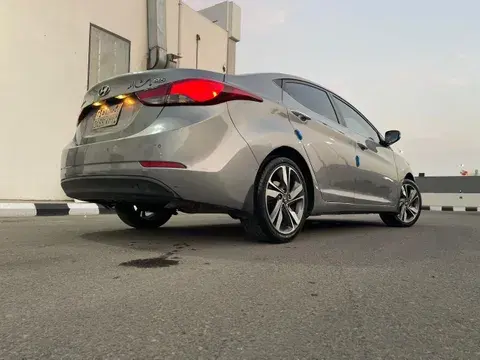 هيونداي إلنترا 2015