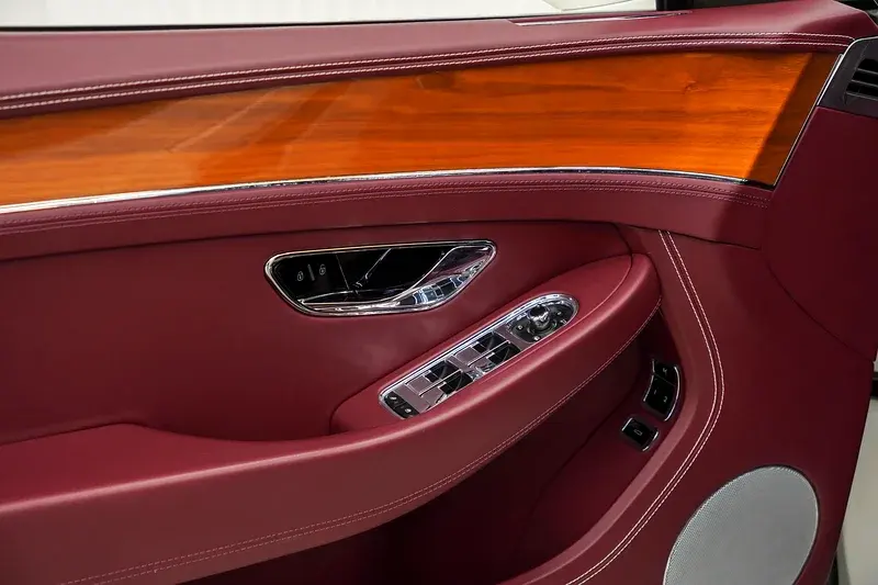 بنتلي كونتيننتال 2020