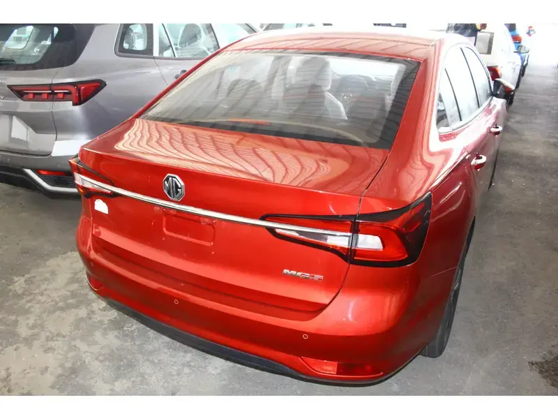 ام جي 5 2024 فل كامل