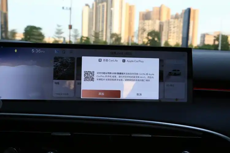 عرض أداء وديناميكيات القيادة لجينيسيس GV70 2026 في الإمارات