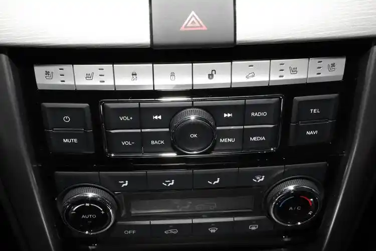 بيك ب جي 80 في المملكة العربية السعودية: عروض حصرية للمركبات الرياضية متعددة المقاعد 7 المقاعد و عروض خاصة 2026