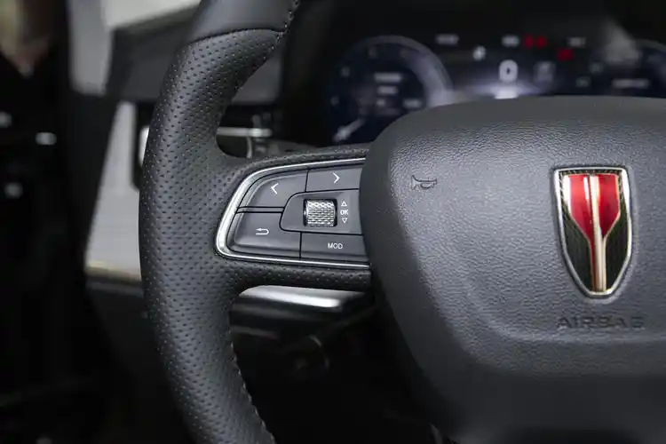 Hongqi HS5 Saudi Arabia: Exclusive SUV Deals & Special Offers 2026