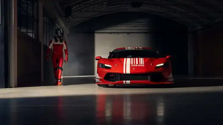 فيراري 296 GTS