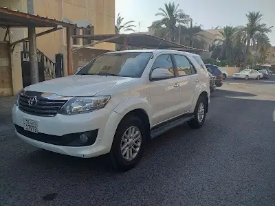 شركة الموارد لتأجير السيارات