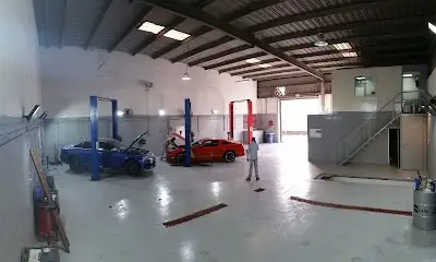 Powermec Auto Repairing Garage