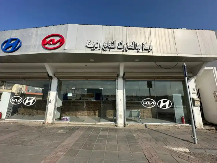 عبدالمحسن الشجاجير وشريكه لقطع غيار