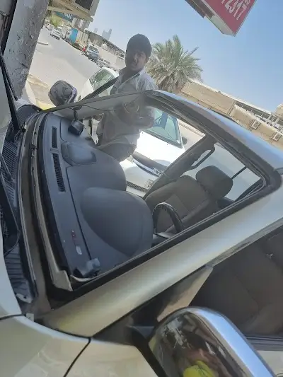 Dubai Auto Glass Trdg Co LLC