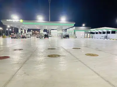 محطة وقود أولى