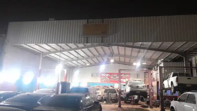 Al-Shammari Car Maintenance Workshop