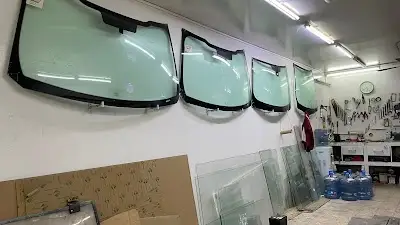 مركز الجودة زجاج سيارات AUTO GLASS AL JAWDAH