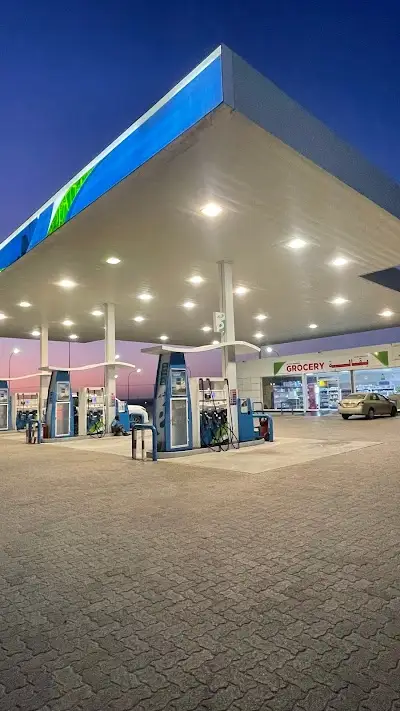 محطة وقود نفط عمان