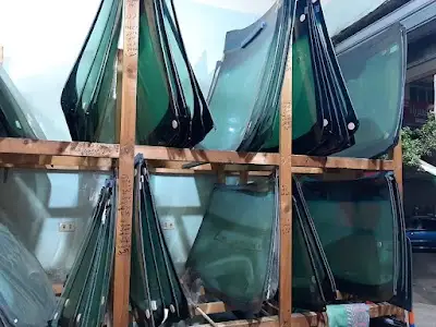 الصفوة لزجاج السيارات