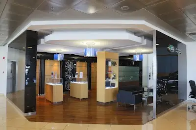 Land Rover Service Centre