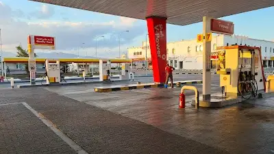 محطة وقود شل مطار