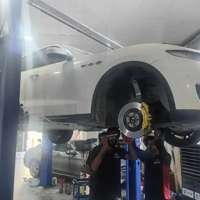 New Expert Excellent Auto Repairing - Dubai