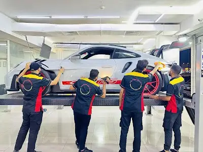 Golden Munich cars Inspection