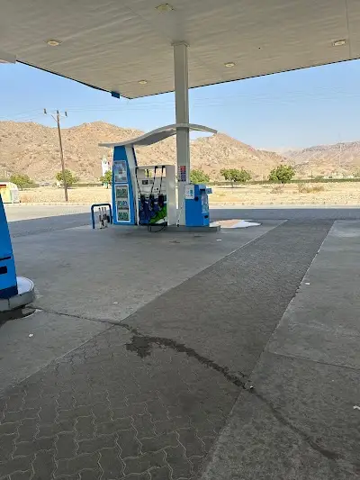 محطة وقود نفط عُمان