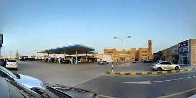 محطة وقود نفط عمان