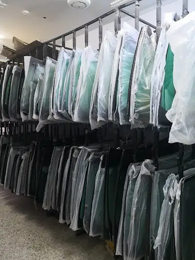 بيع وتركيب زجاج السيارات