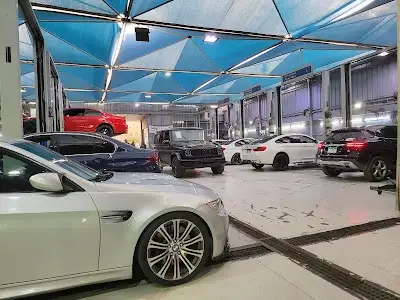 BMW Service Center M Customz M NASR مركز خدمة و صيانة سيارات
