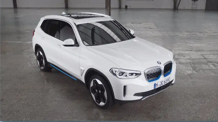 BMW iX3