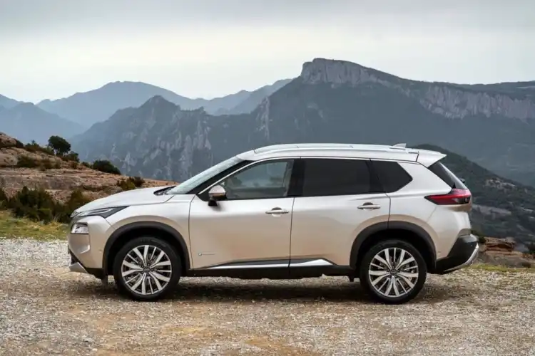 نيسان اكس تريل