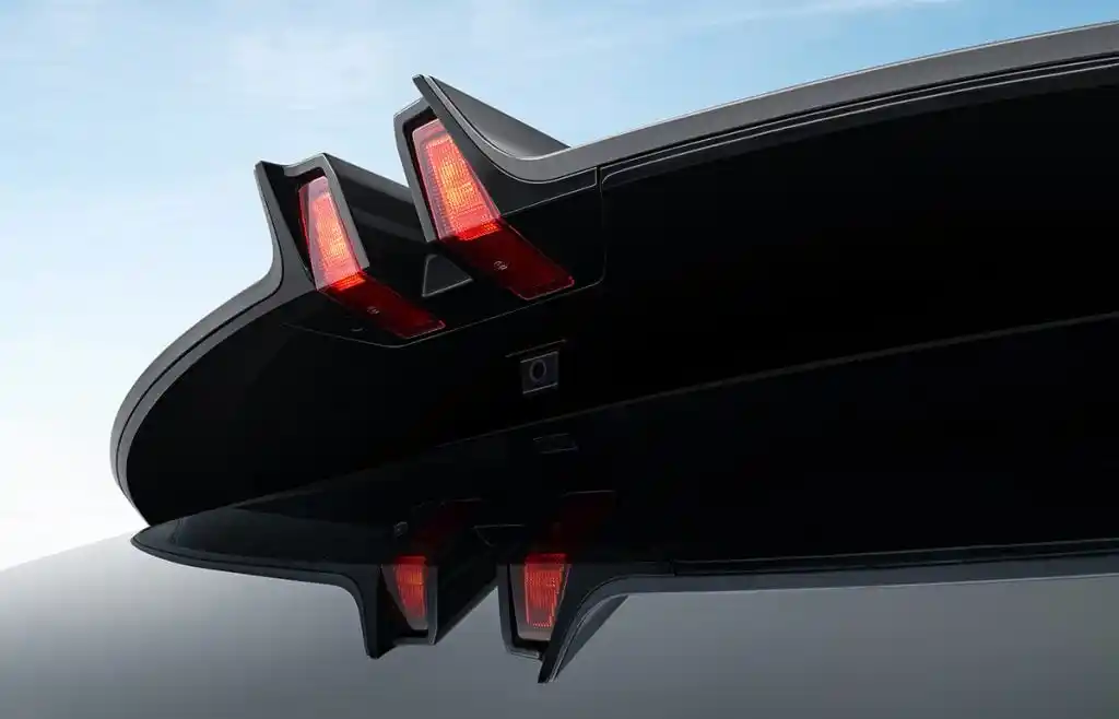 [IMAGE PLACEHOLDER: ChanganUNI-K — Engine Bay]