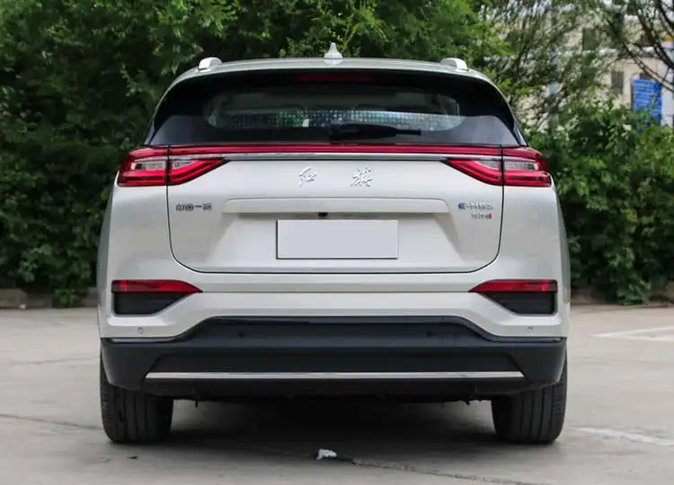 [مكان صورة: هونغقي HS3 — مشهد خارجي في الصحراء]