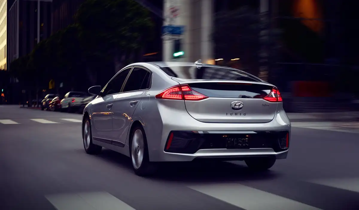 hyundai ioniq hybrid