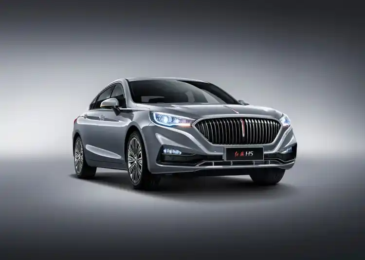 Hongqi H5 Chinese Luxury Entry UAE 2026 — Style & Presence vs Japanese Rivals