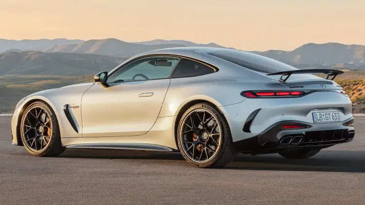 مرسيدس بنز AMG GT