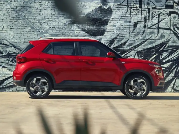 هيونداي فنيو