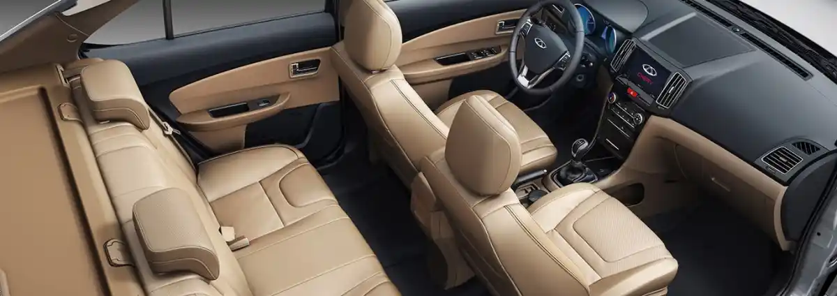 Chery Arrizo 3 2026 driving and petrol powertrain showcase for UAE buyers