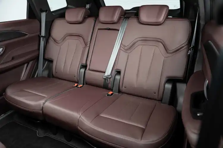 Automatic vs Manual Chinese Cars in the UAE: Which Transmission to Choose?