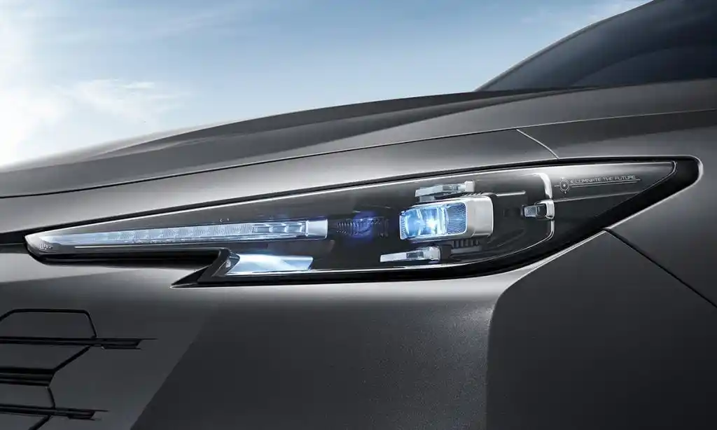 [IMAGE PLACEHOLDER: ChanganUNI-K — 7-Seat SUV Exterior]