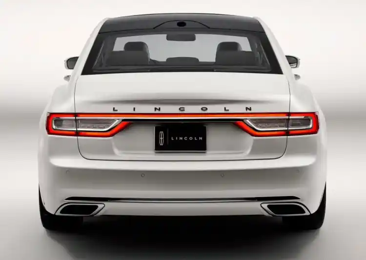 Lincoln Continental Buyer's Guide in UAE 2026: Price, Specs & Review
