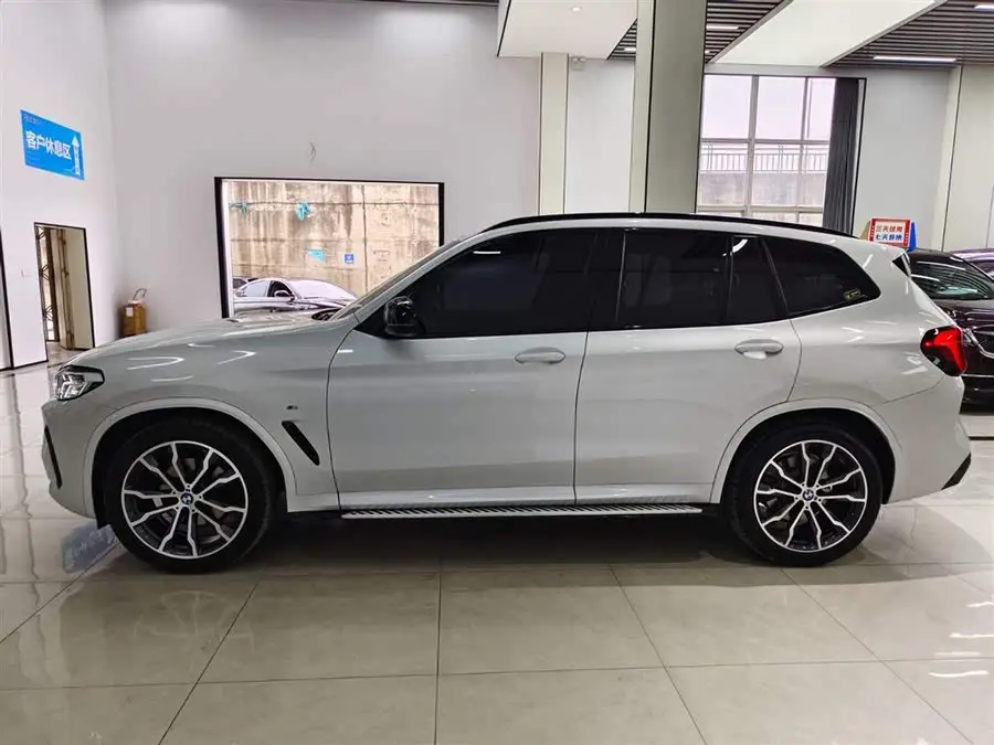 BMW X3 2022 xDrive30i Leading M Night Package