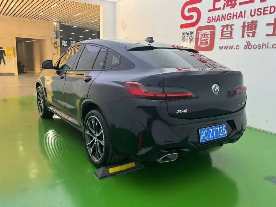 بي إم دبليو X4 2022 xDrive 30i حزمة رياضية M