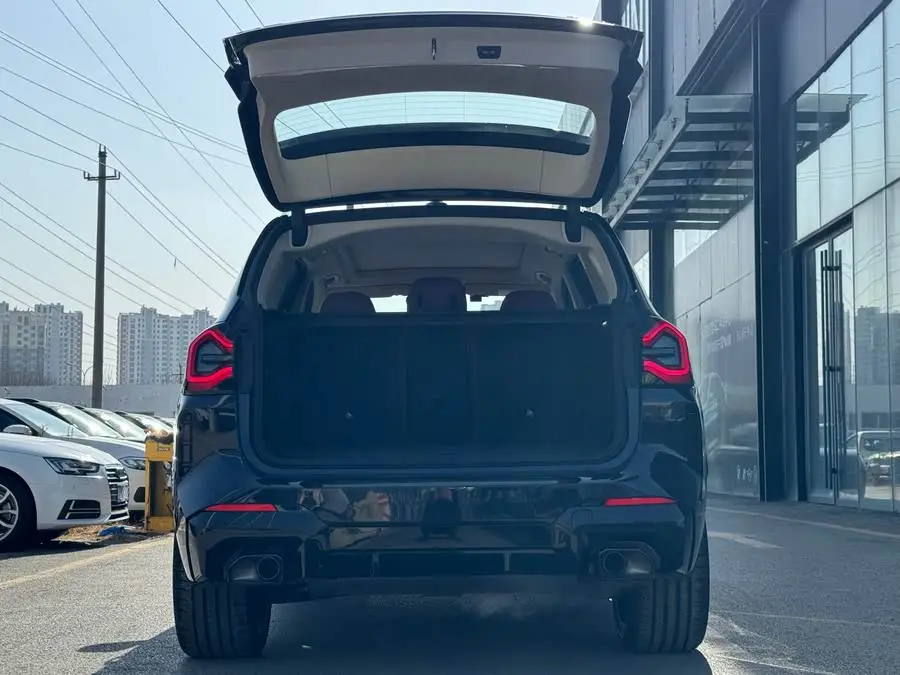 BMW X3 2023 xDrive30i Deluxe M Night Package