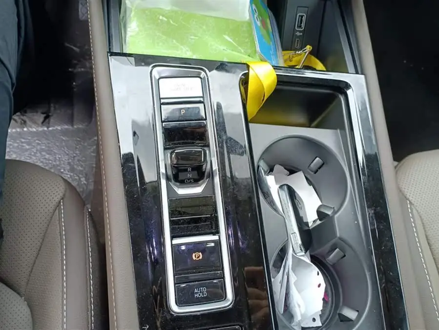 Volkswagen Viloran 2022 330TSI Luxury Version